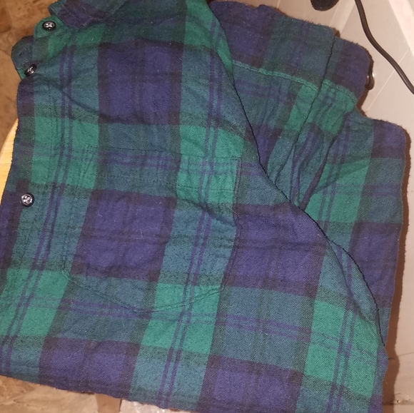 Old Navy Classic Plaid Flannel Shirt - Picture 3 of 3